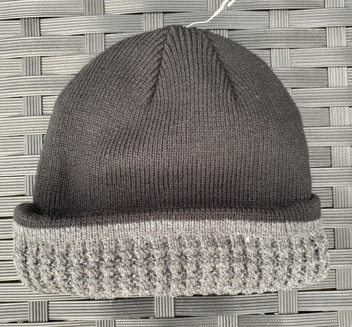 Reversible Beanie - CHARCOAL/SILVER